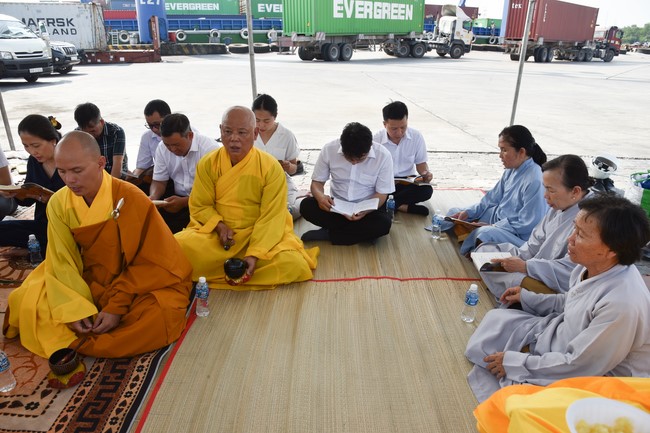 Peace Praying Ritual to Cat Lai Giang Nam TERMINA Huong Duong Trading and Service Co., Ltd by Charity Board