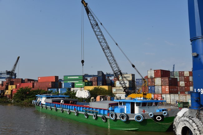 Peace Praying Ritual to Cat Lai Giang Nam TERMINA Huong Duong Trading and Service Co., Ltd by Charity Board