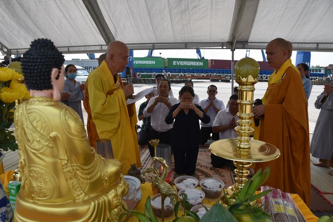 Peace Praying Ritual to Cat Lai Giang Nam TERMINA Huong Duong Trading and Service Co., Ltd by Charity Board