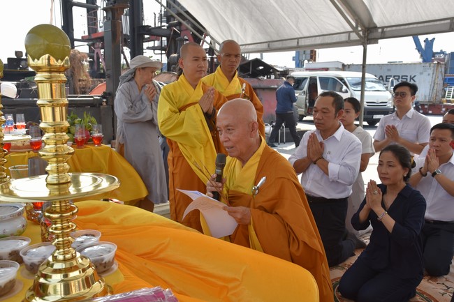 Peace Praying Ritual to Cat Lai Giang Nam TERMINA Huong Duong Trading and Service Co., Ltd by Charity Board