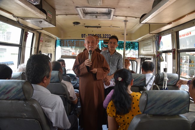 The rite praying for rebirth and giving gifts to the Blind in Tay Ninh