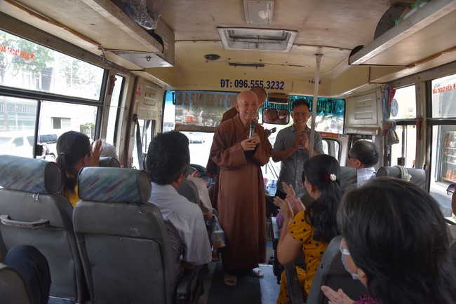 The rite praying for rebirth and giving gifts to the Blind in Tay Ninh