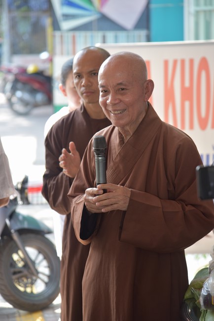 The rite praying for rebirth and giving gifts to the Blind in Tay Ninh