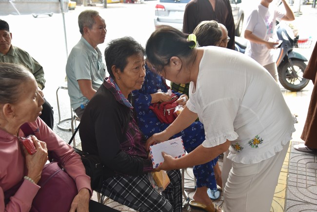 The rite praying for rebirth and giving gifts to the Blind in Tay Ninh