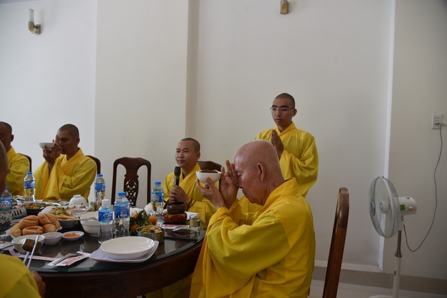 The rite praying for rebirth and giving gifts to the Blind in Tay Ninh