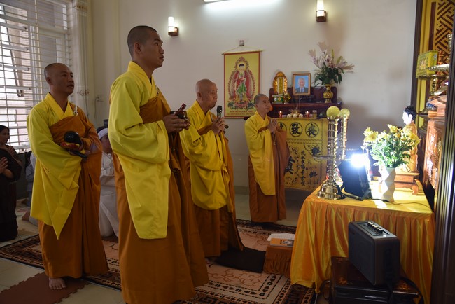 The rite praying for rebirth and giving gifts to the Blind in Tay Ninh
