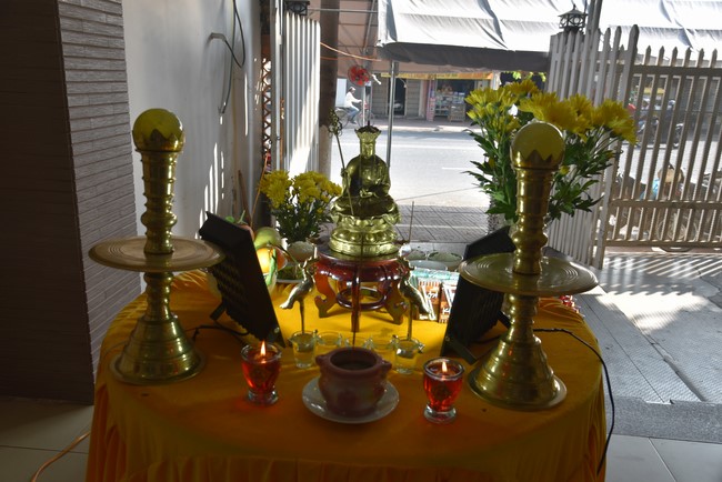 The rite praying for rebirth and giving gifts to the Blind in Tay Ninh
