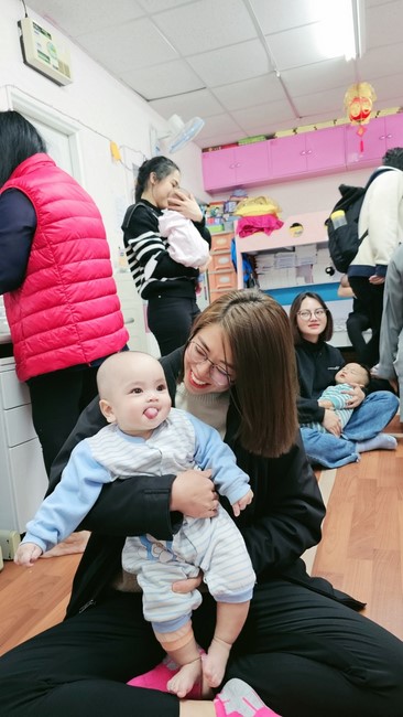 Chùa Linh Ẩn – Đài Loan: Xuân Nơi Xứ Người