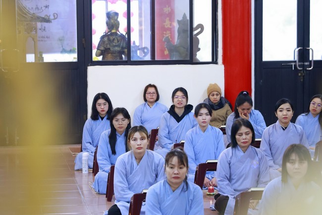 Chùa Linh Ẩn – Đài Loan: Xuân Nơi Xứ Người