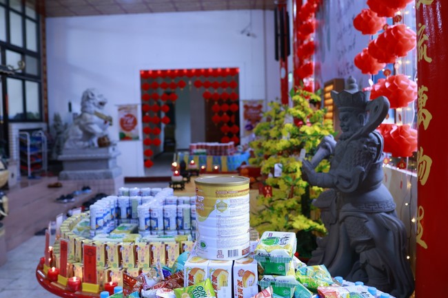 Chùa Linh Ẩn – Đài Loan: Xuân Nơi Xứ Người