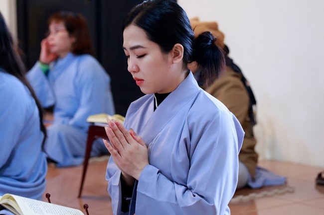 Chùa Linh Ẩn – Đài Loan: Xuân Nơi Xứ Người