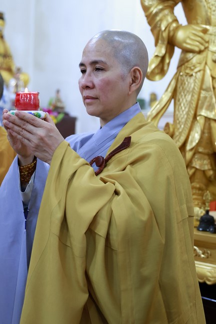 Chùa Linh Ẩn – Đài Loan: Xuân Nơi Xứ Người