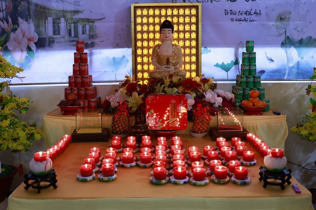 Chùa Linh Ẩn – Đài Loan: Xuân Nơi Xứ Người