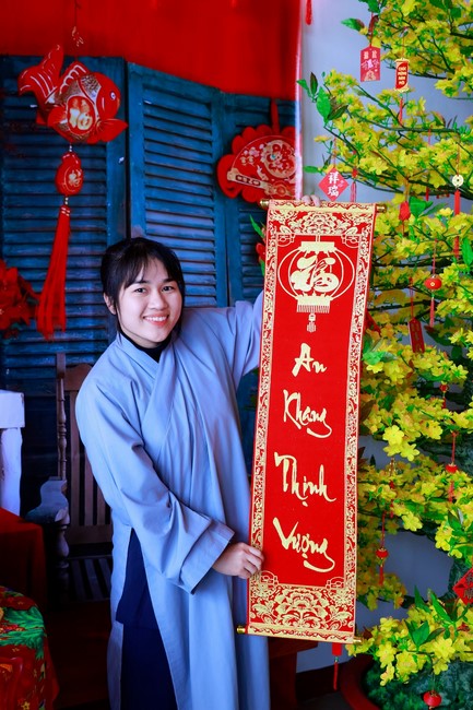 Chùa Linh Ẩn – Đài Loan: Xuân Nơi Xứ Người