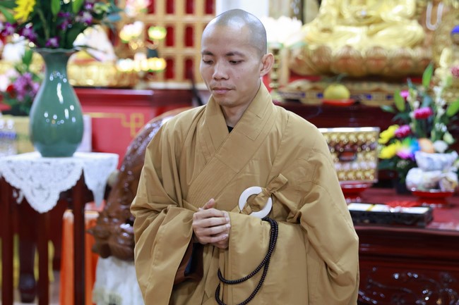 Chùa Linh Ẩn – Đài Loan: Xuân Nơi Xứ Người