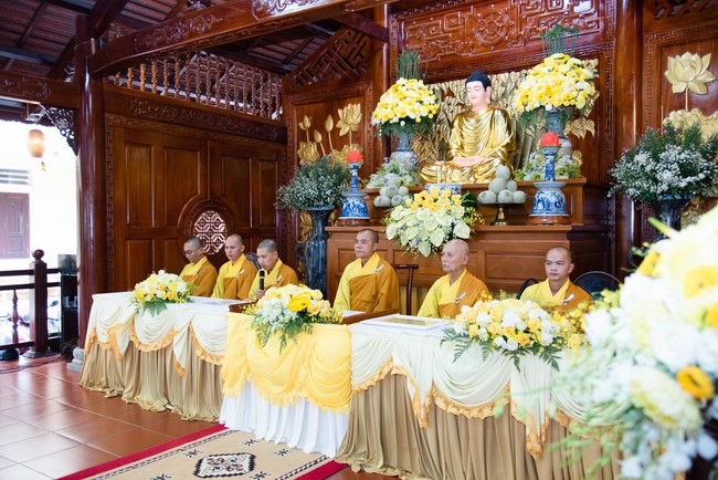 Wedding Ceremony at the pagoda