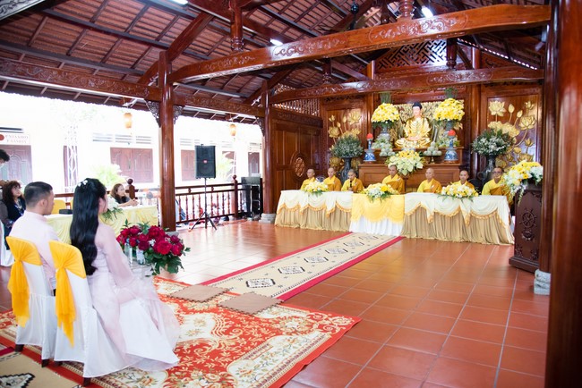 Wedding Ceremony at the pagoda