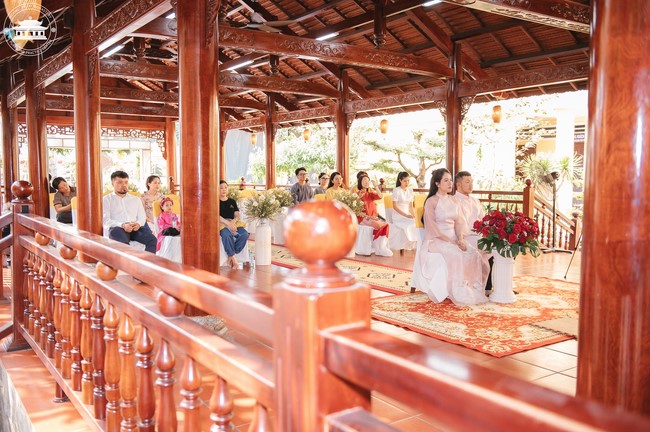 Wedding Ceremony at the pagoda