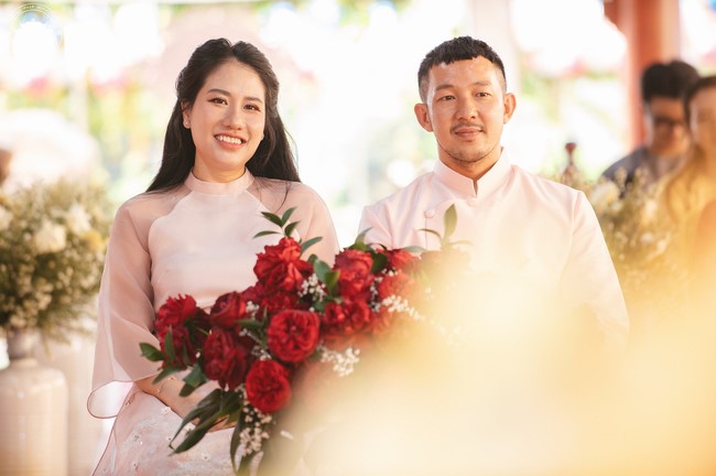 Wedding Ceremony at the pagoda