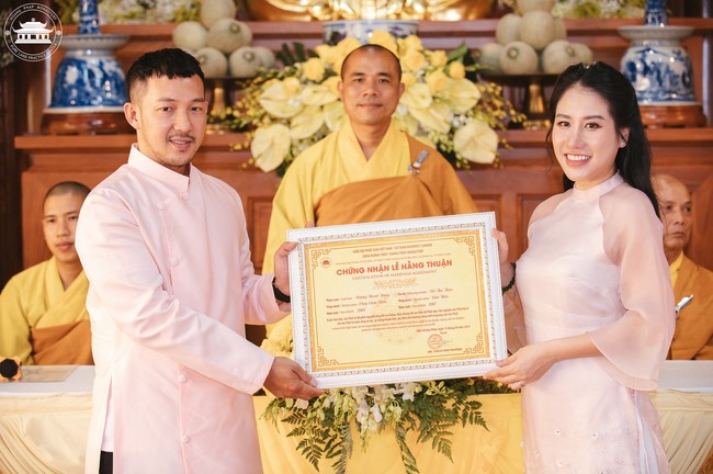 Wedding Ceremony at the pagoda