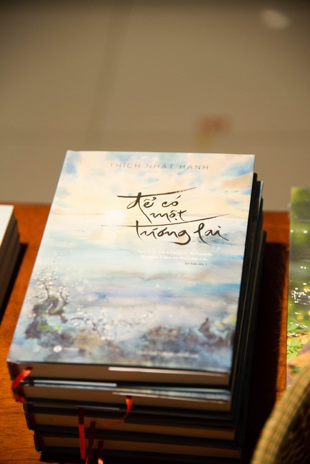 Retreat Listen to understand, see clearly to love  of Plum Village.