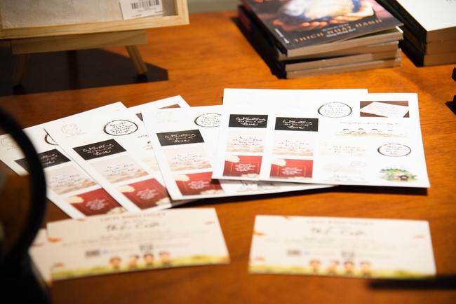 Retreat Listen to understand, see clearly to love  of Plum Village.