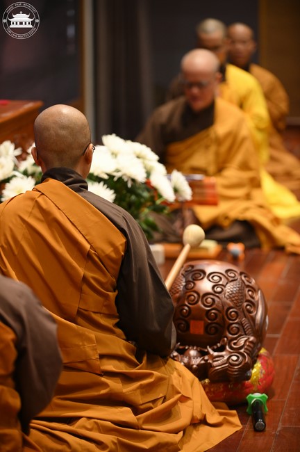 Retreat Listen to understand, see clearly to love  of Plum Village.