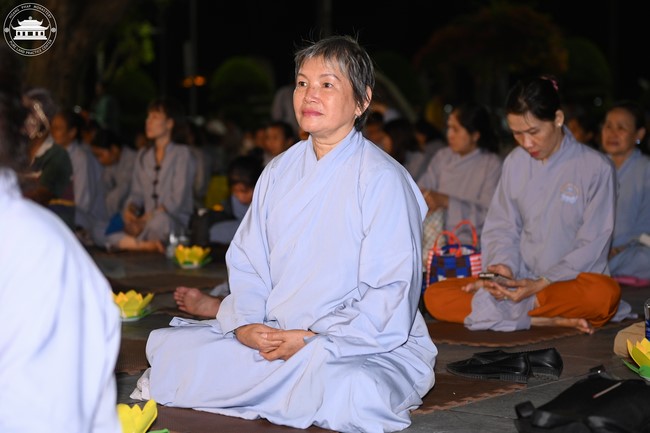 Prostrating the Names Avalokitesvara