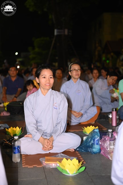 Prostrating the Names Avalokitesvara