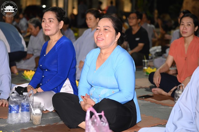 Prostrating the Names Avalokitesvara