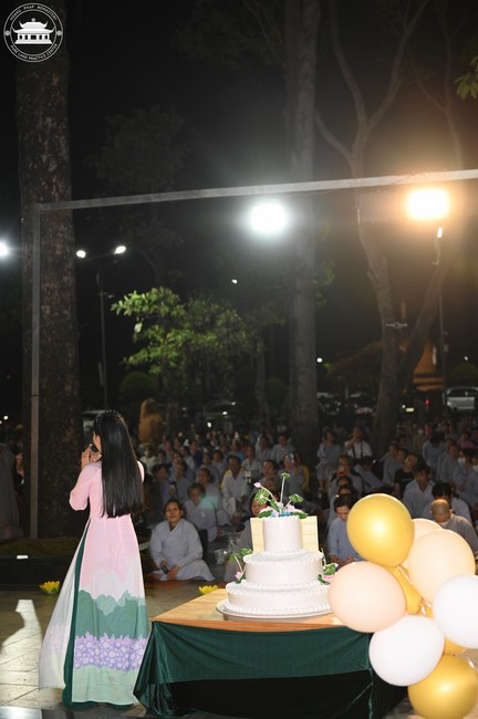 Prostrating the Names Avalokitesvara