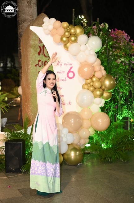 Prostrating the Names Avalokitesvara