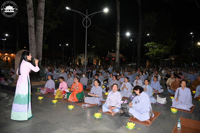 Prostrating the Names Avalokitesvara