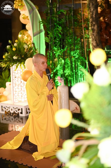 Prostrating the Names Avalokitesvara