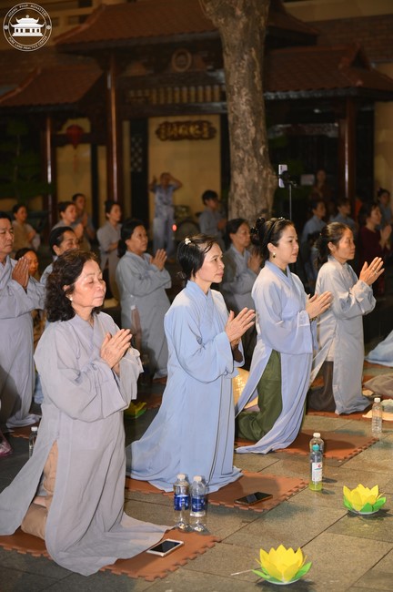 Prostrating the Names Avalokitesvara