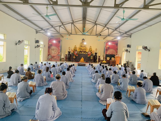 One - Day Practice at Dong Cao pagoda, Thanh Hoa