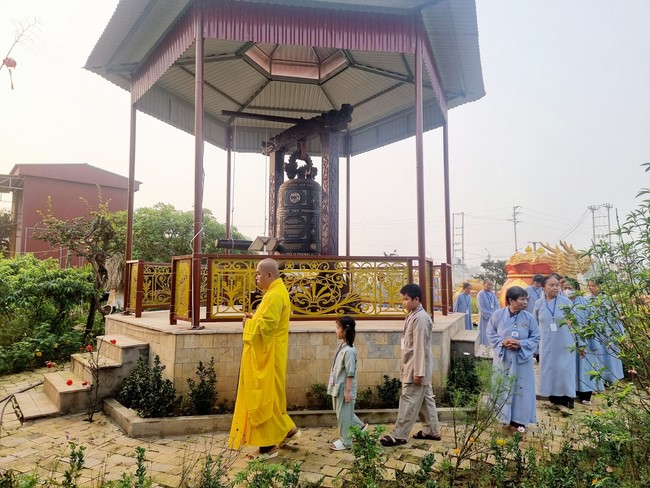 One - Day Practice at Dong Cao pagoda, Thanh Hoa