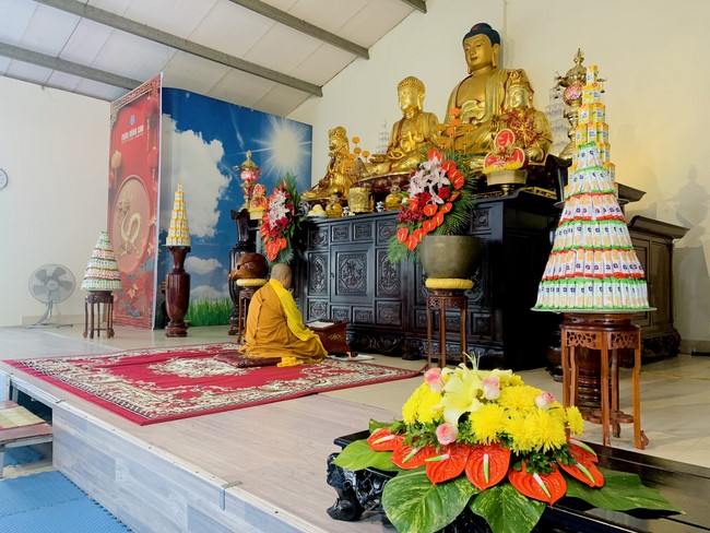 One - Day Practice at Dong Cao pagoda, Thanh Hoa