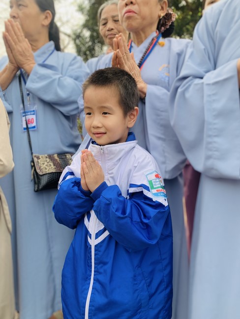 One - Day Practice at Dong Cao pagoda, Thanh Hoa