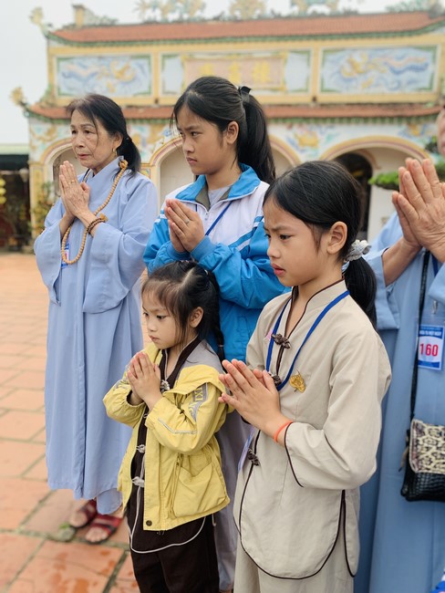One - Day Practice at Dong Cao pagoda, Thanh Hoa