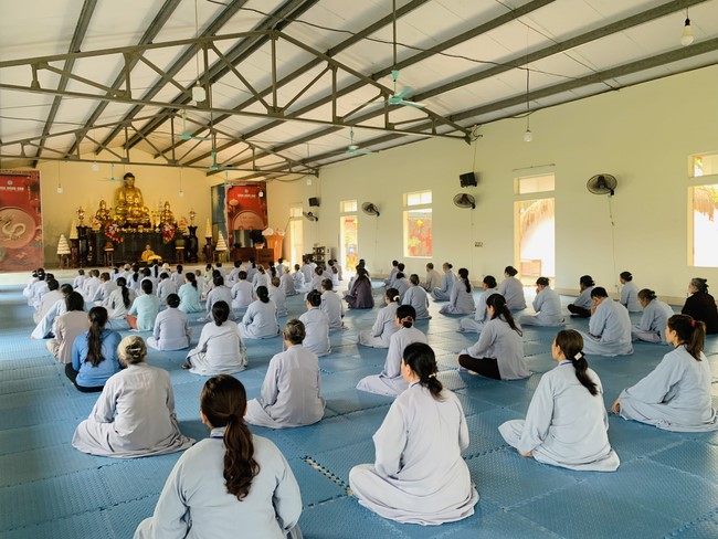 One - Day Practice at Dong Cao pagoda, Thanh Hoa
