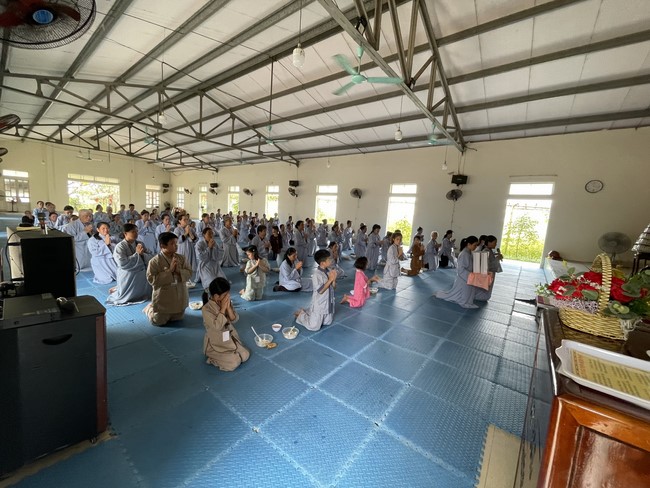 One - Day Practice at Dong Cao pagoda, Thanh Hoa