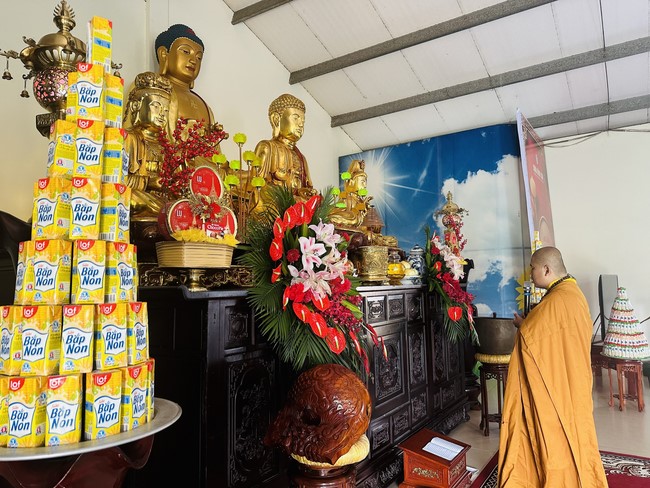 One - Day Practice at Dong Cao pagoda, Thanh Hoa