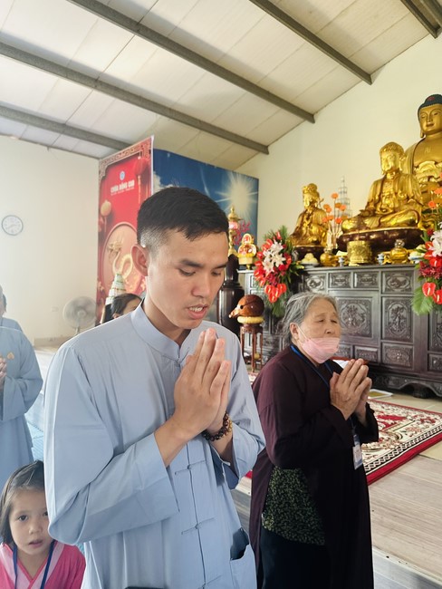 One - Day Practice at Dong Cao pagoda, Thanh Hoa