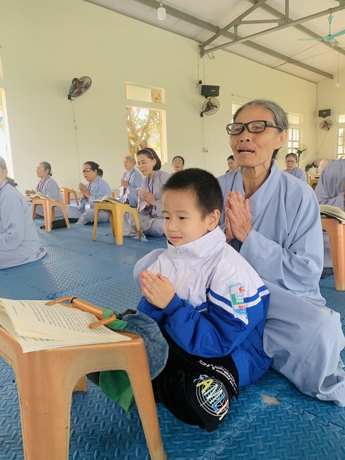 One - Day Practice at Dong Cao pagoda, Thanh Hoa