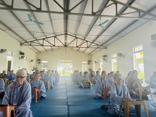 One - Day Practice at Dong Cao pagoda, Thanh Hoa