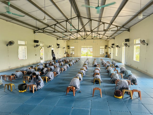 One - Day Practice at Dong Cao pagoda, Thanh Hoa