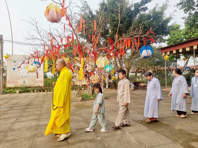 One - Day Practice at Dong Cao pagoda, Thanh Hoa