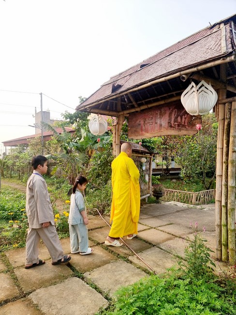 One - Day Practice at Dong Cao pagoda, Thanh Hoa