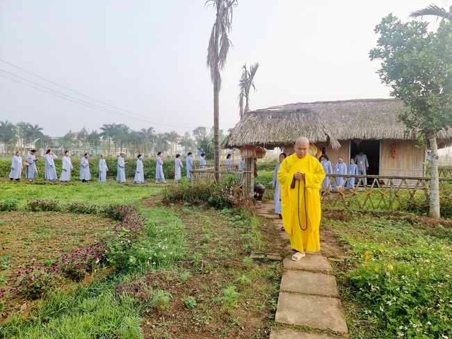 One - Day Practice at Dong Cao pagoda, Thanh Hoa